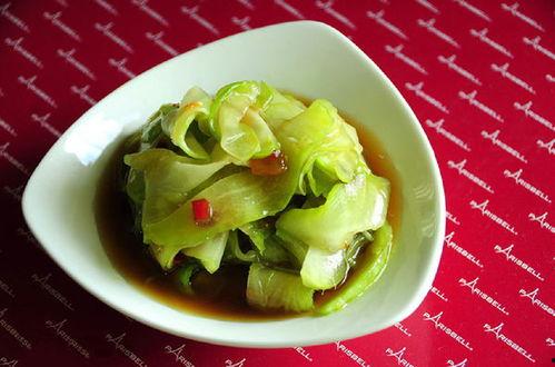 吃佛手瓜蘸大酱好吗视频,美味与营养的双重享受